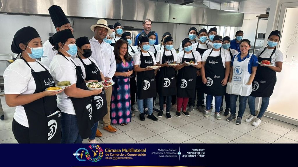 Encuentro con Ministra de Turismo del Salvador
